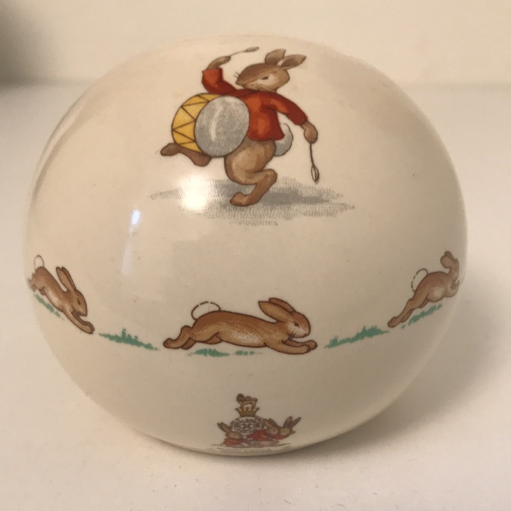 Royal Doultan Bunnykin’s Round Bank - Picture 5 of 11
